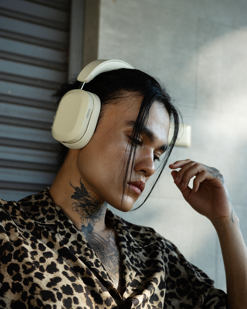 OVER-EAR BEIGE